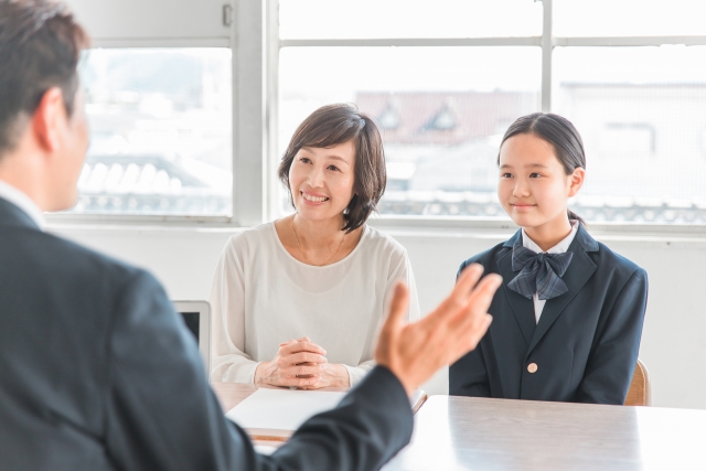 職場見学への同伴